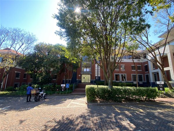 742  m² Commercial space in Woodmead