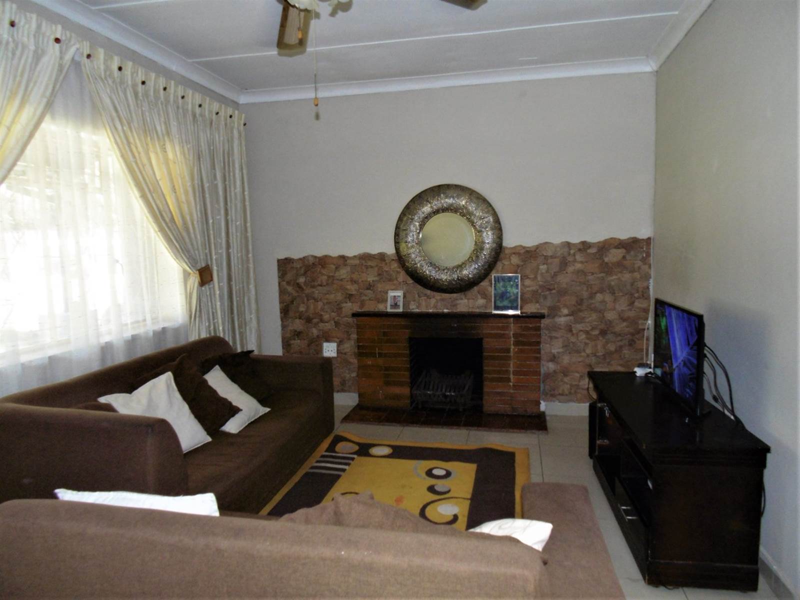 4 Bed House in Cullinan photo number 3
