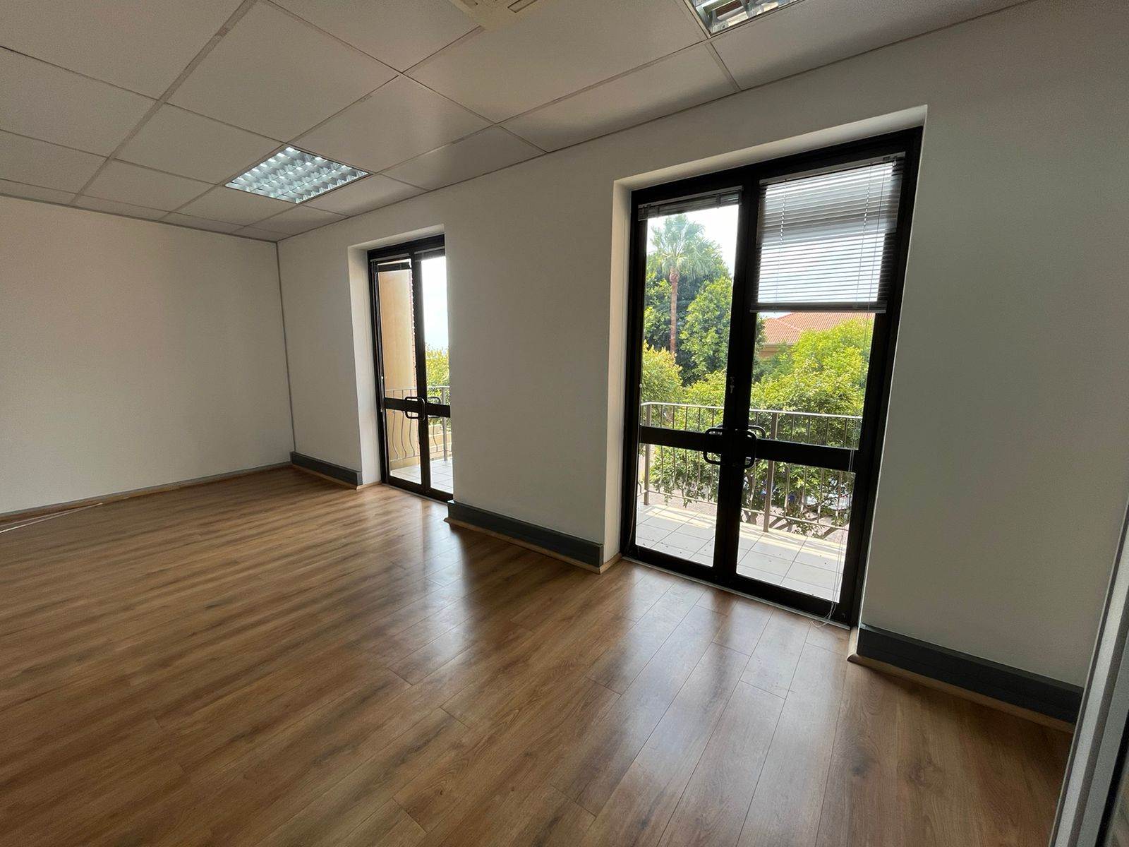 301  m² Commercial space in Bryanston photo number 7