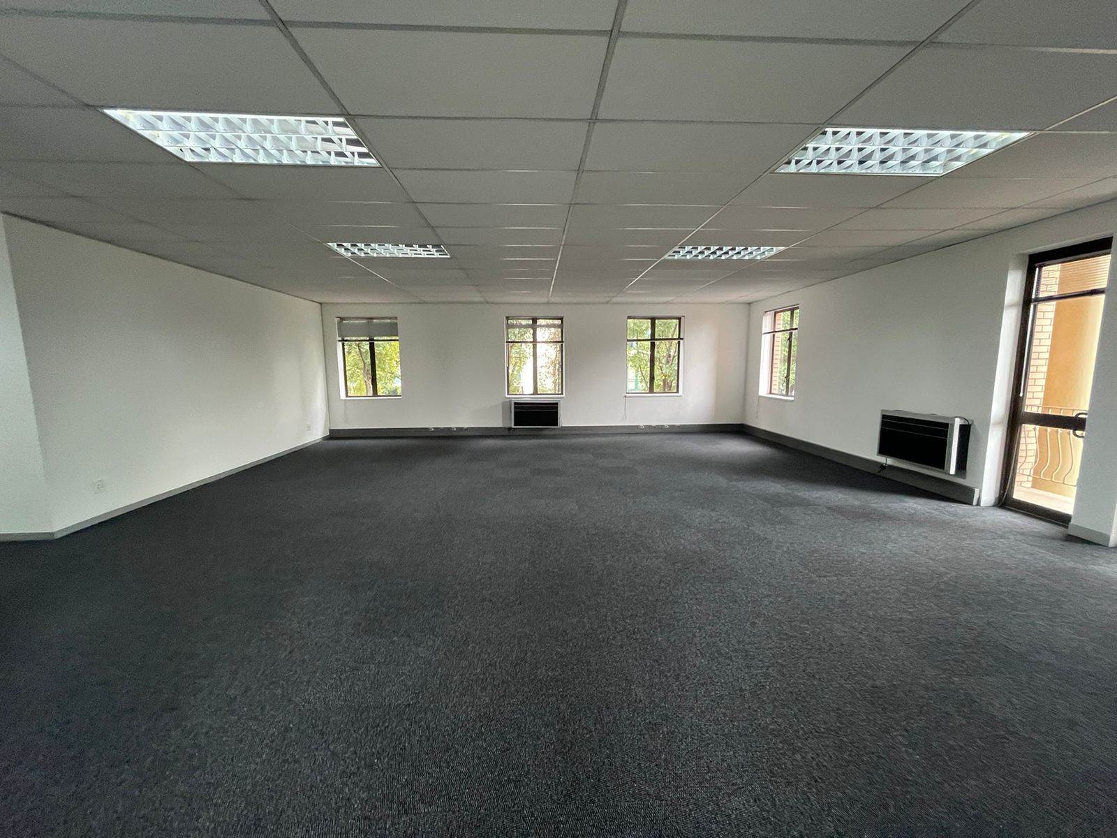 301  m² Commercial space in Bryanston photo number 25