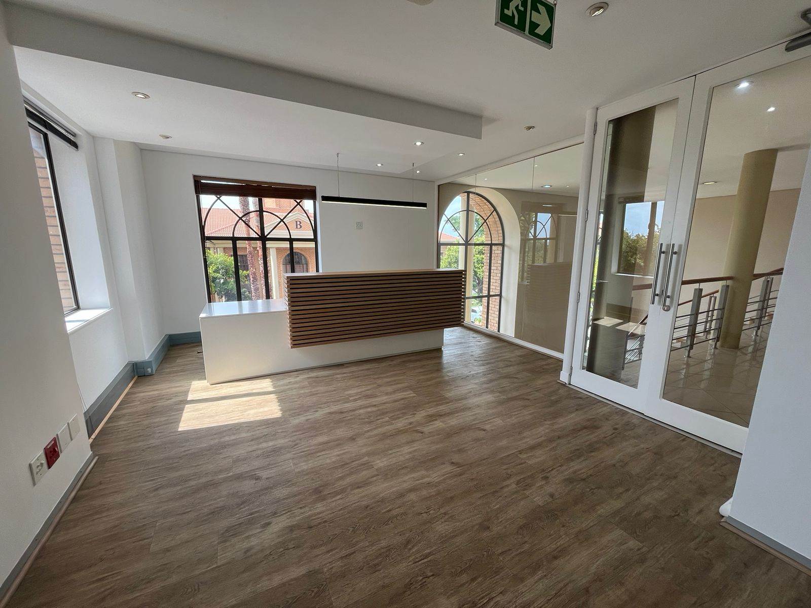 301  m² Commercial space in Bryanston photo number 1