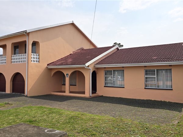 5 Bedroom House 5 Bedroom House