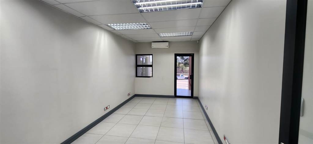 1200  m² Commercial space in Bredell AH photo number 11