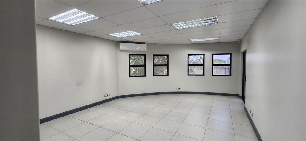 1200  m² Commercial space in Bredell AH photo number 9