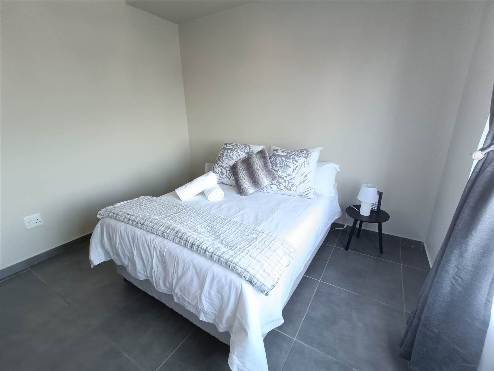 2 Bed Flat in Stilbaai photo number 12