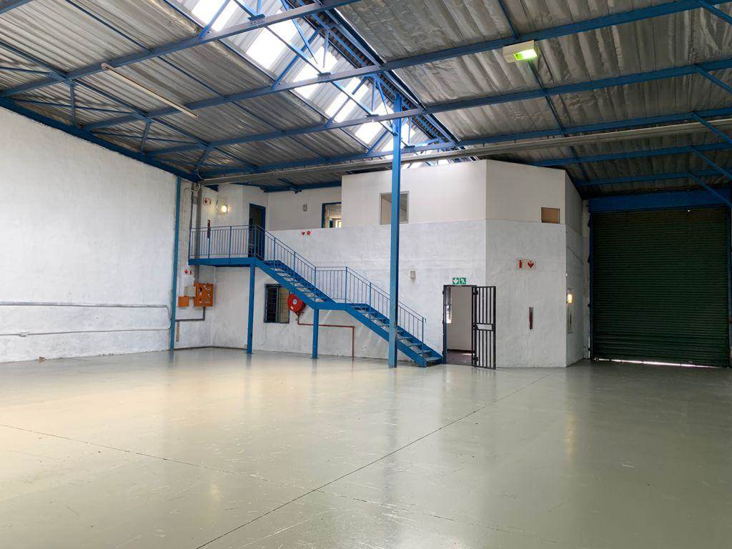 358  m² Industrial space in Strydompark photo number 3