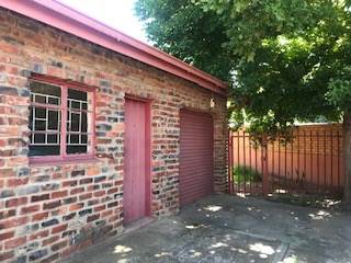 2 Bed Townhouse in Ficksburg photo number 2