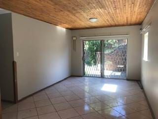 2 Bed Townhouse in Ficksburg photo number 6