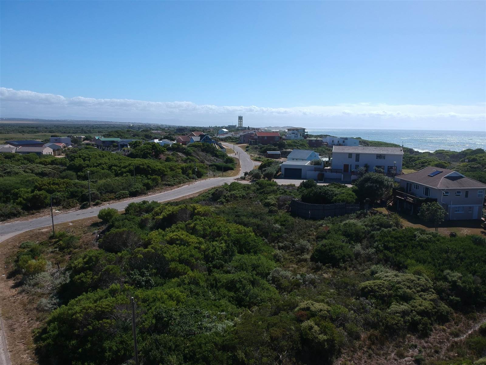 729 m² Land available in Paradise Beach photo number 4
