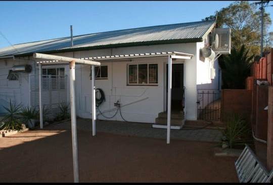 2 Bed Apartment in Springbok photo number 14
