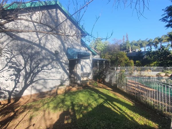 1 Bedroom Garden Cottage 1 Bedroom Garden Cottage