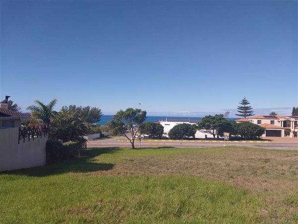 726 m² Land available in Jeffreys Bay