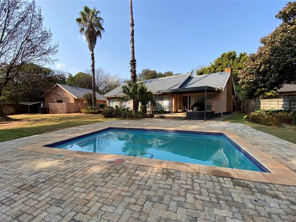 4 Bedroom House 4 Bedroom House