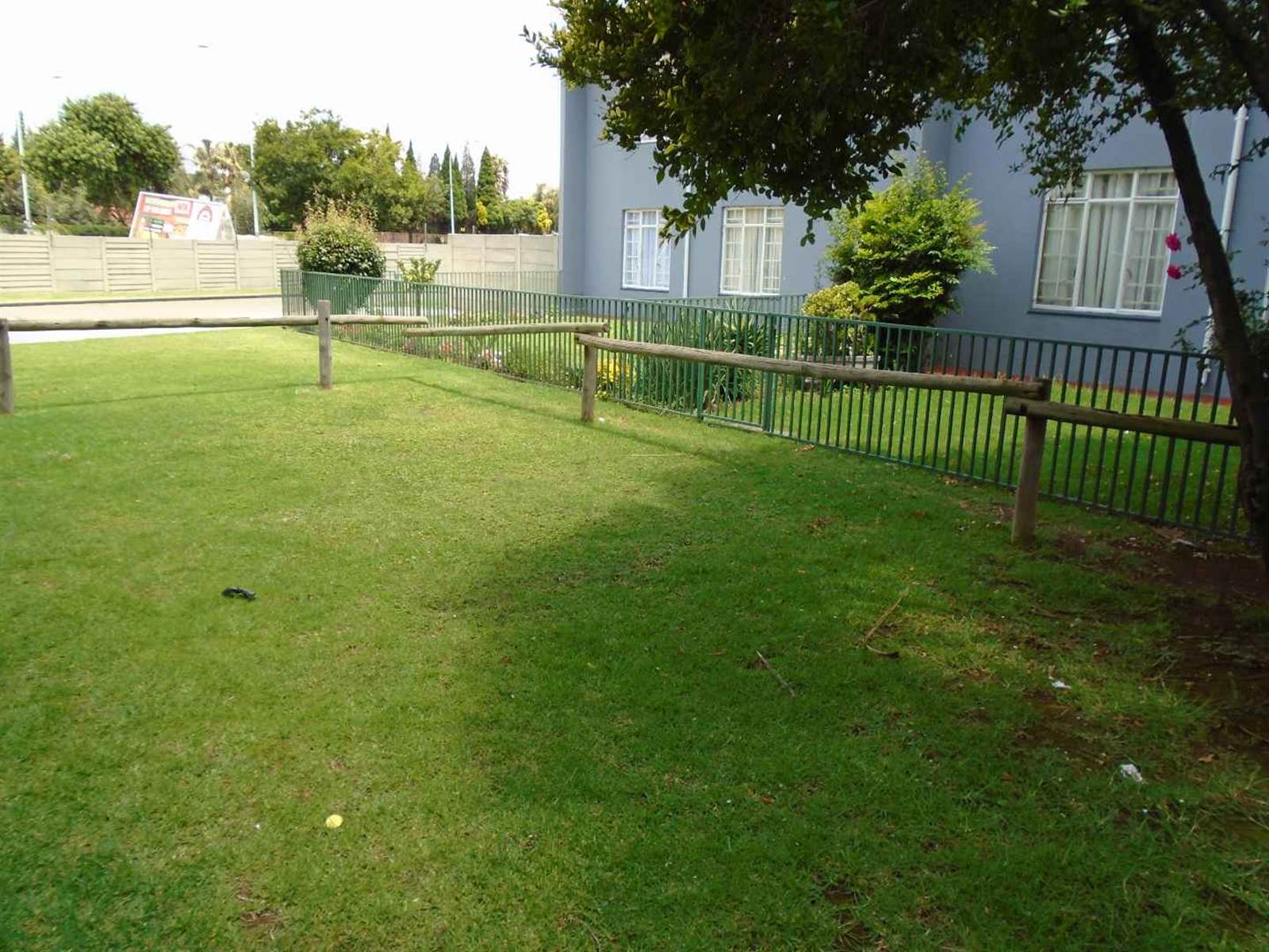 2 Bed Apartment in Beyers Park photo number 14