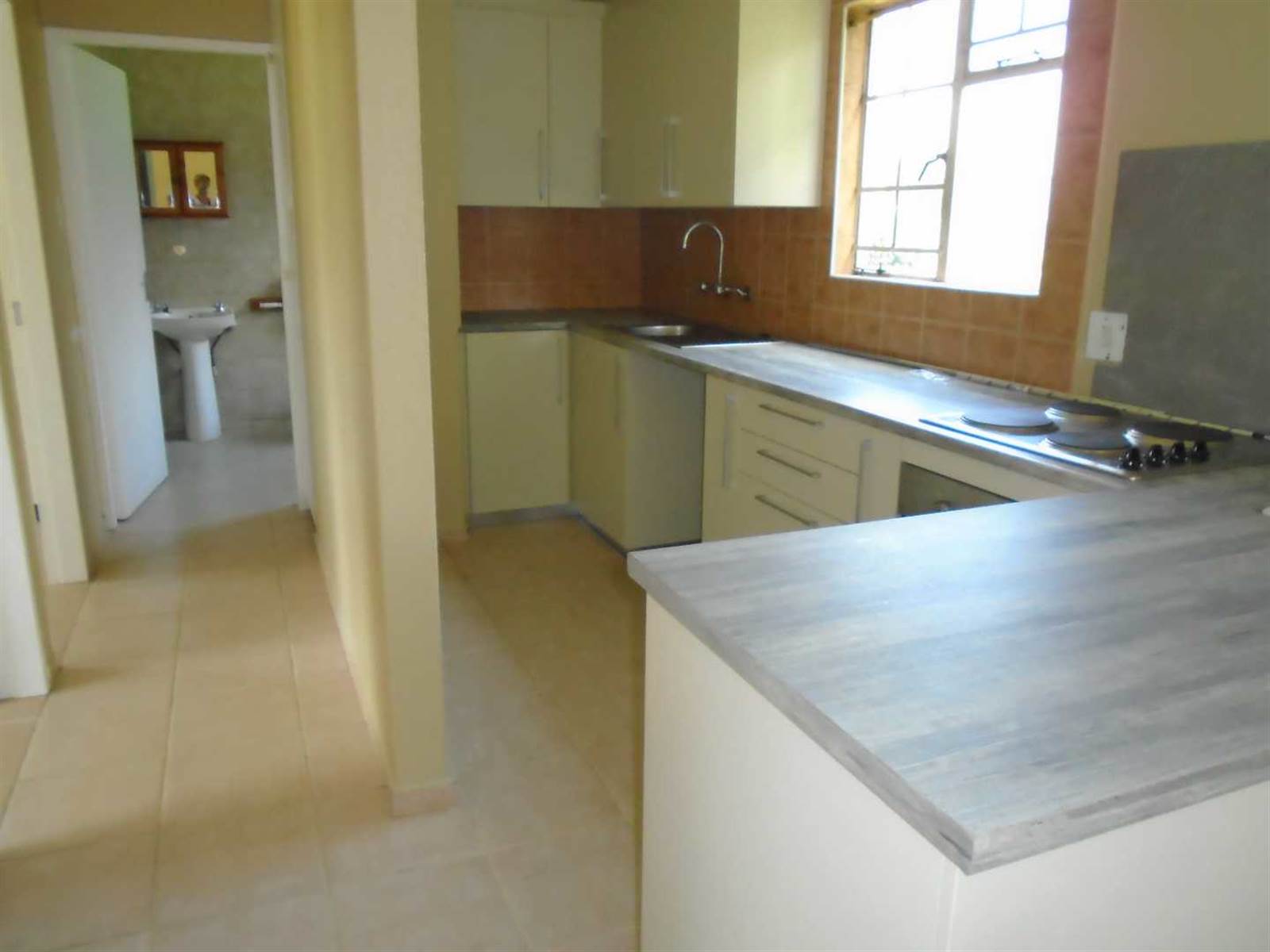 2 Bed Apartment in Beyers Park photo number 19