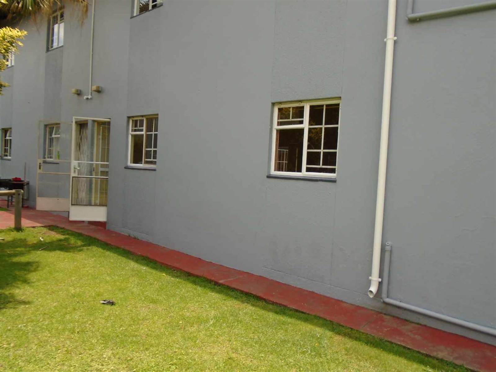 2 Bed Apartment in Beyers Park photo number 15