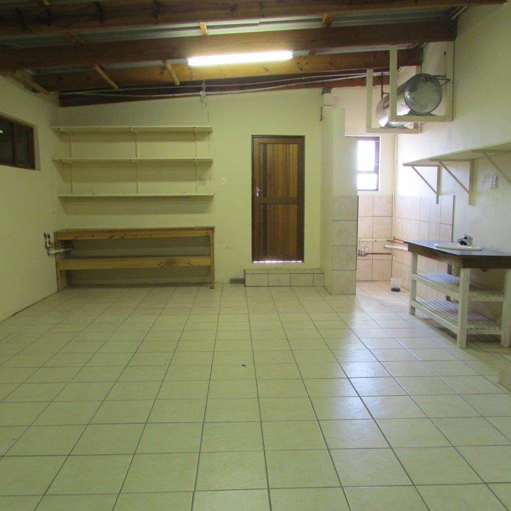 4 Bed House in Port Nolloth photo number 28