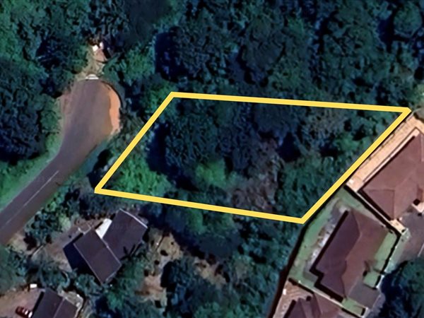 1370 m² Land