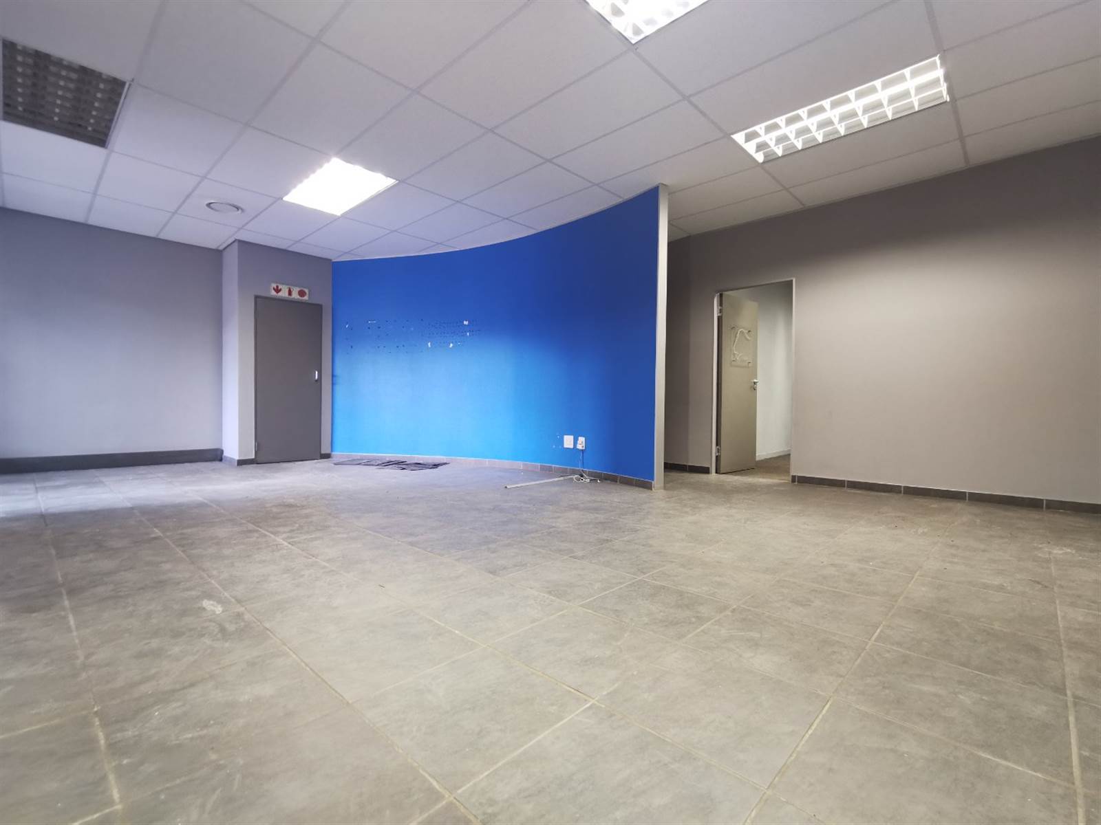 426  m² Office Space in Ruimsig photo number 15