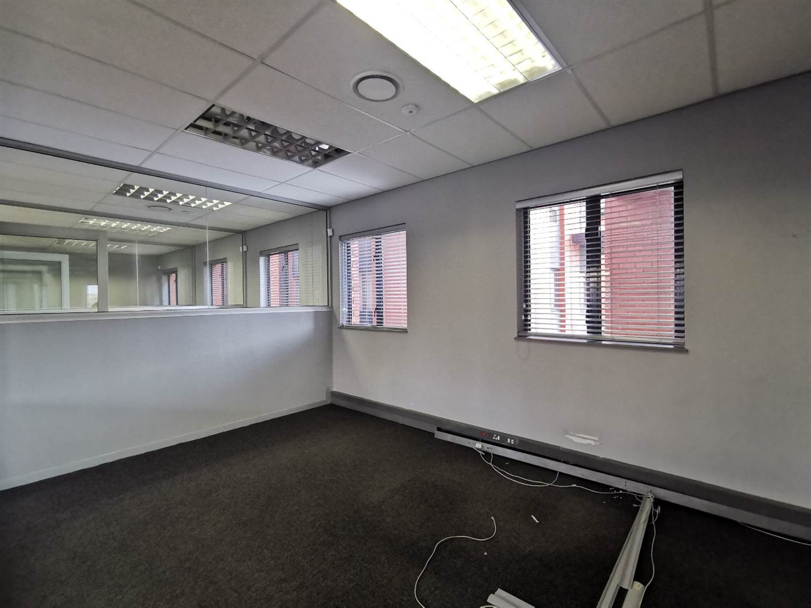 426  m² Office Space in Ruimsig photo number 7