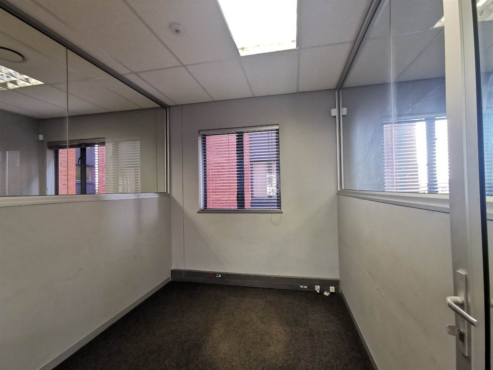 426  m² Office Space in Ruimsig photo number 9