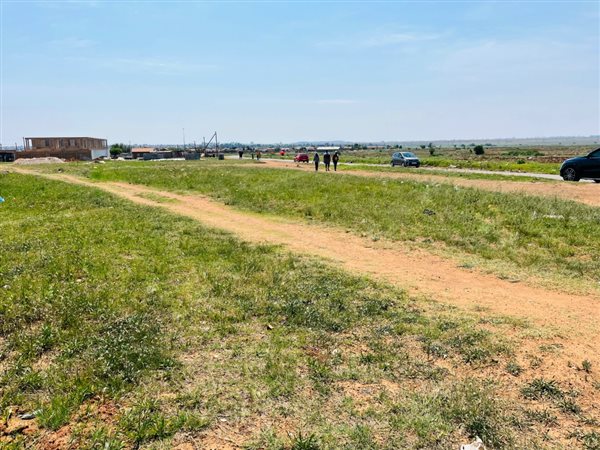 2233 m² Land available in Daveyton