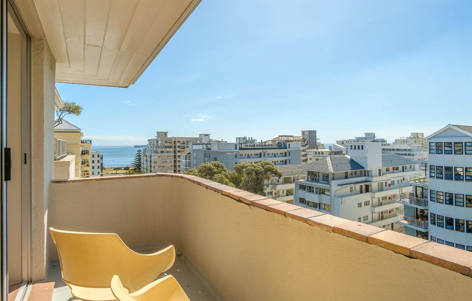 1 Bed Apartment in Sea Point photo number 15