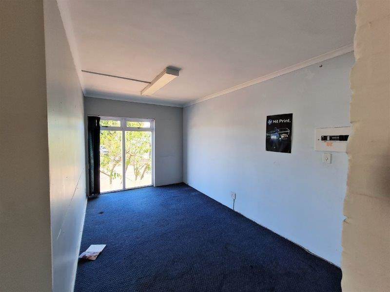 69  m² Commercial space in Knysna Central photo number 13
