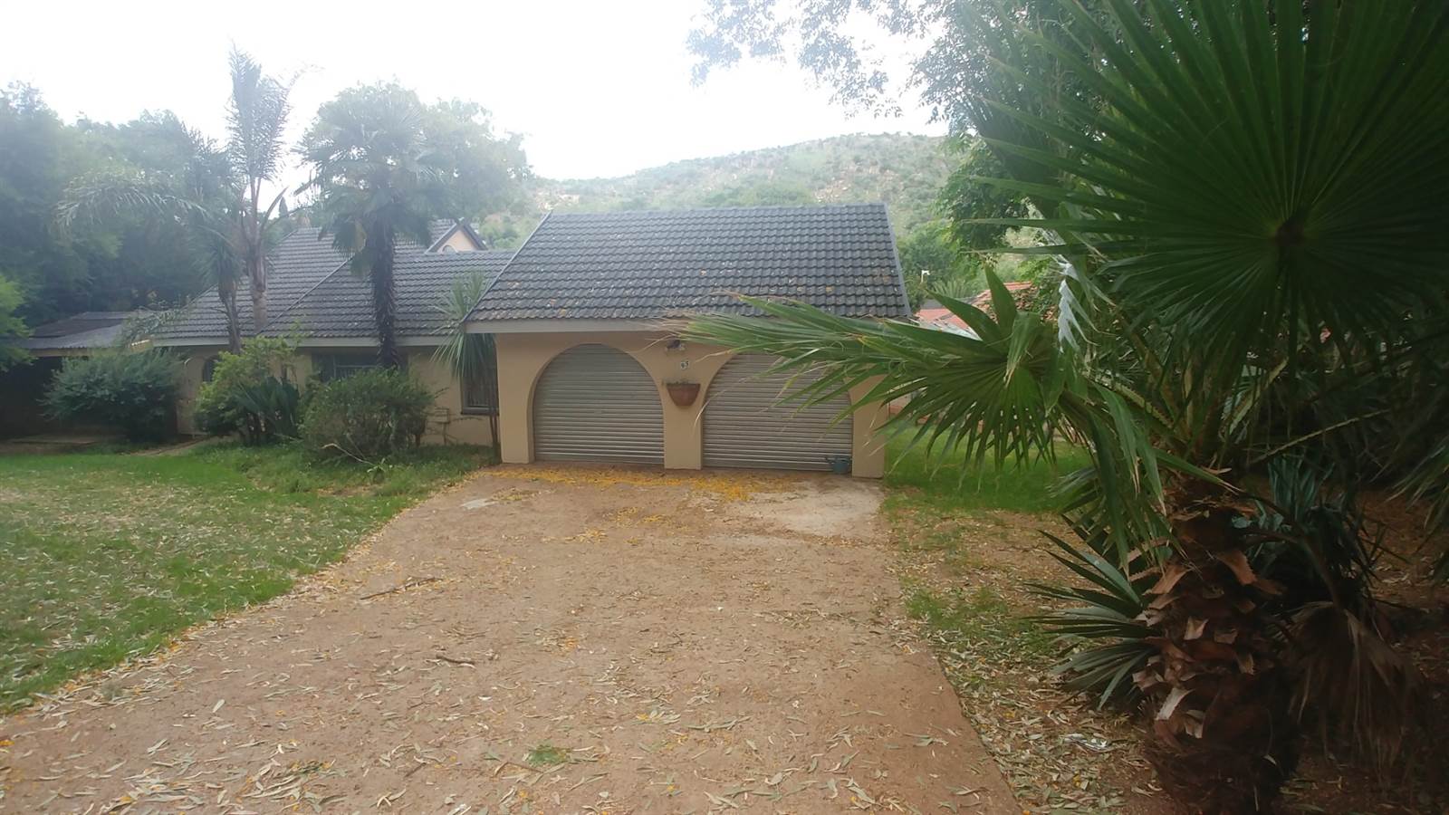 5 Bed House in Kloofendal photo number 3