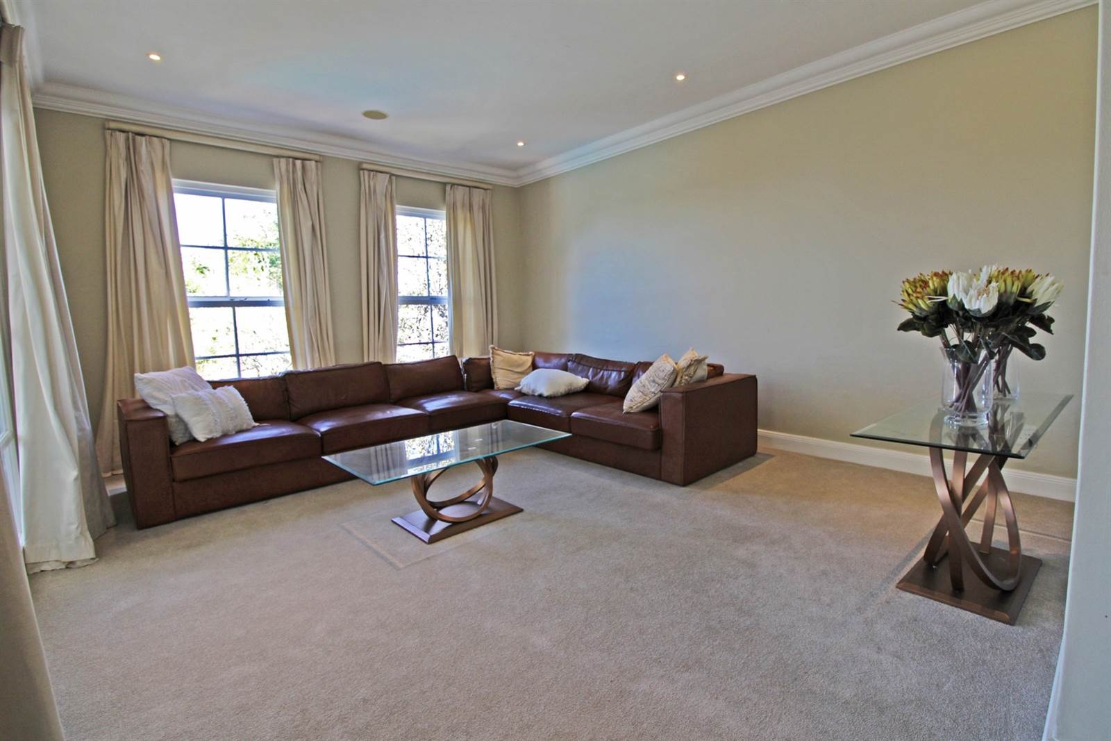 5 Bed House in Bryanston photo number 13