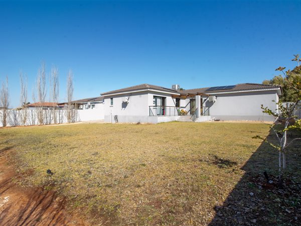 3 Bedroom House 3 Bedroom House