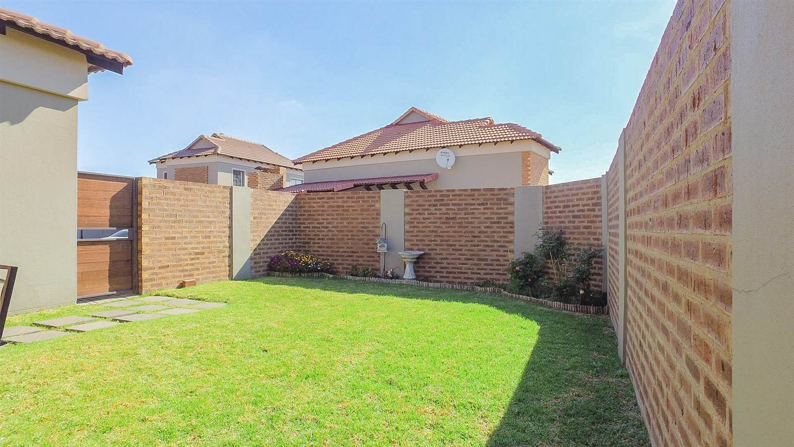 3 Bed House in Trichardt photo number 4