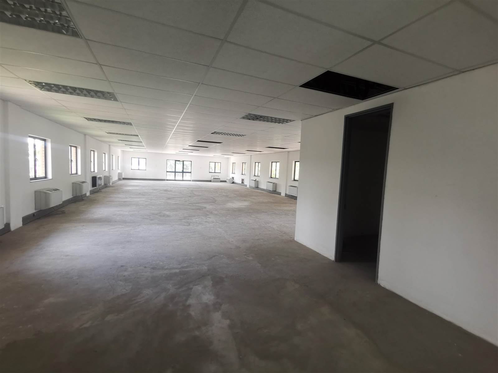 707  m² Commercial space in Constantia Kloof photo number 13