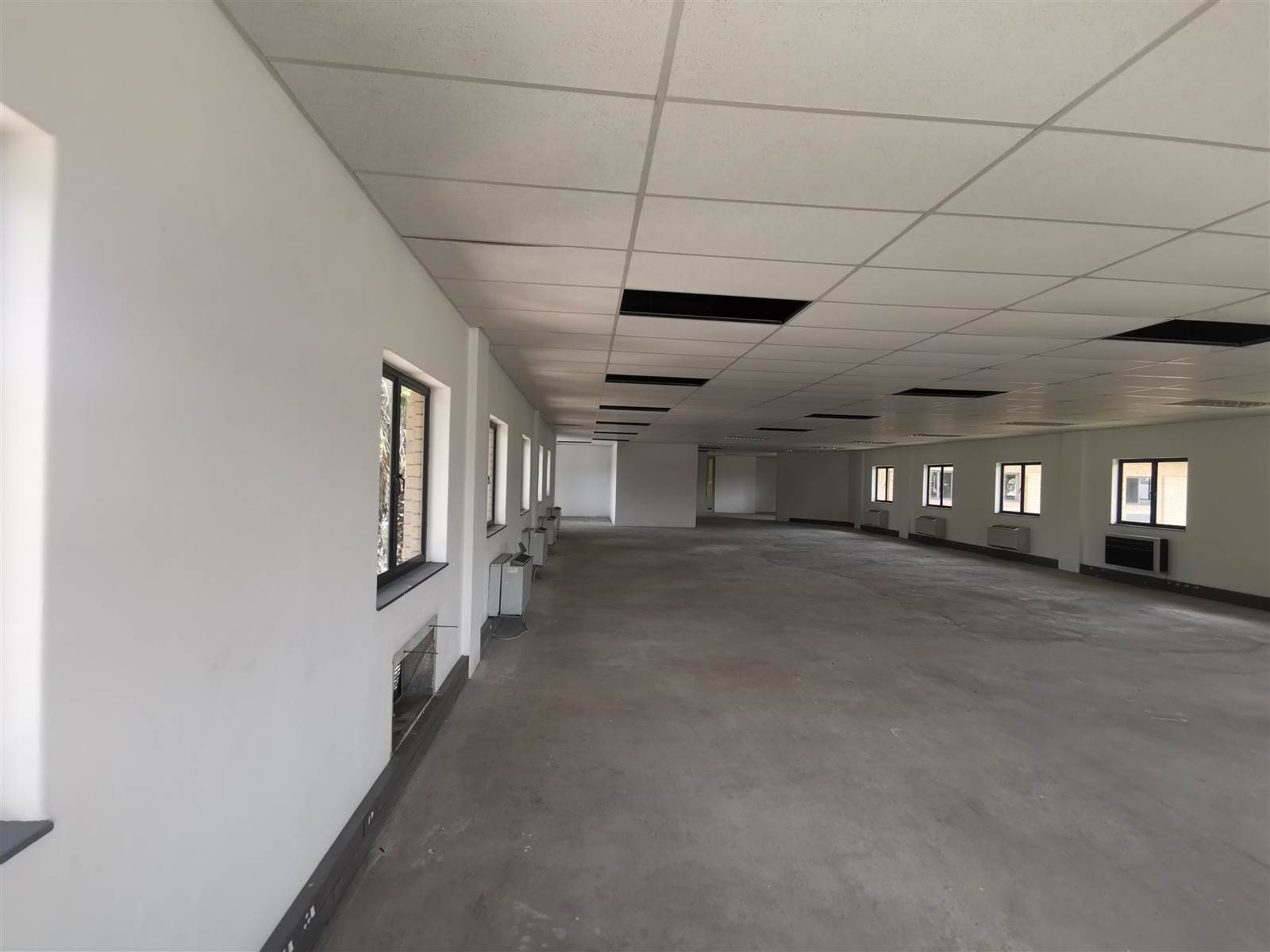 707  m² Commercial space in Constantia Kloof photo number 5