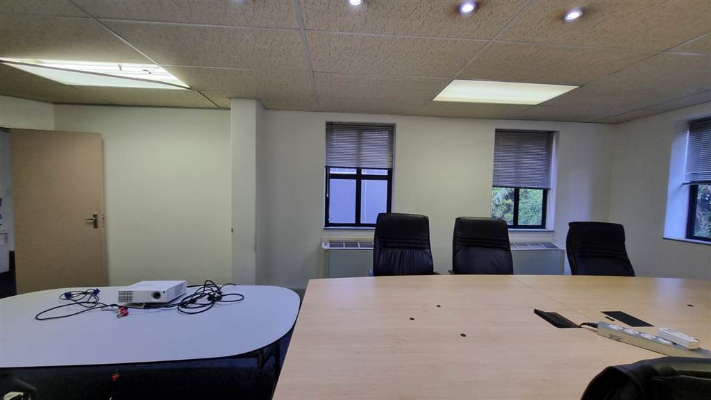 54  m² Commercial space in Hatfield photo number 12