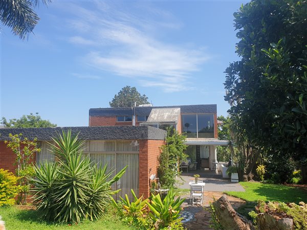 4 Bedroom House 4 Bedroom House
