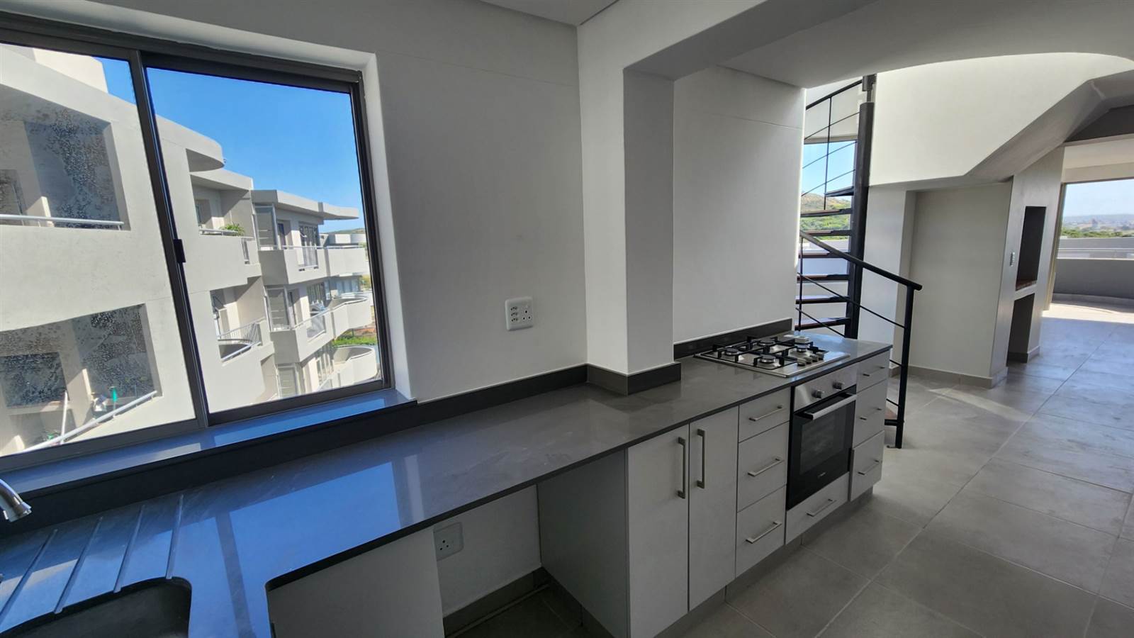 2 Bed Apartment in Island View photo number 8