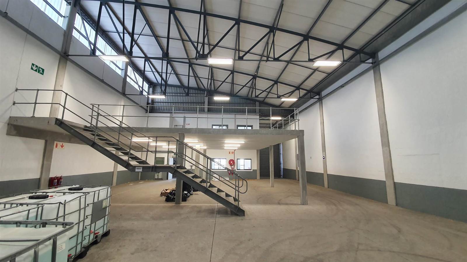 549  m² Industrial space in Airport Industria photo number 6