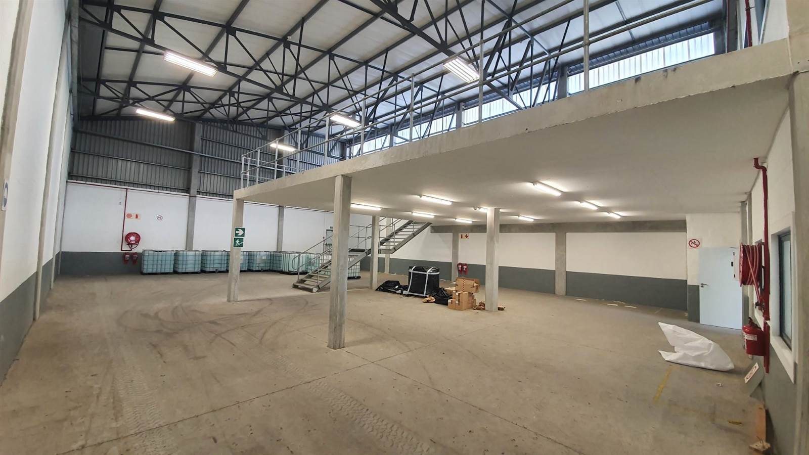 549  m² Industrial space in Airport Industria photo number 9