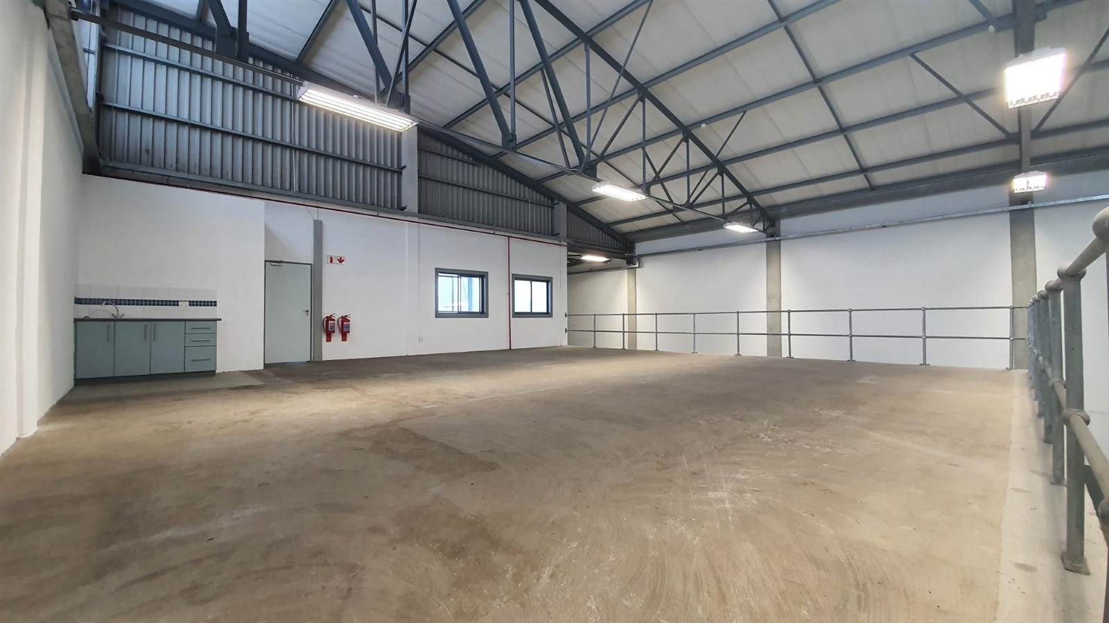 549  m² Industrial space in Airport Industria photo number 10