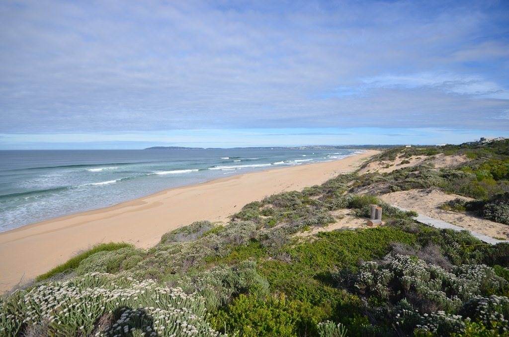 896 m² Land available in Keurboomstrand photo number 7