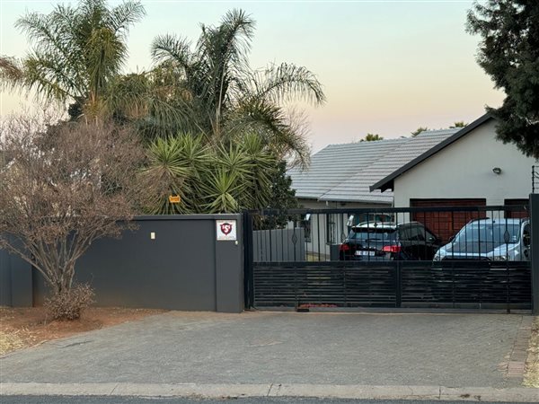 3 Bedroom House 3 Bedroom House