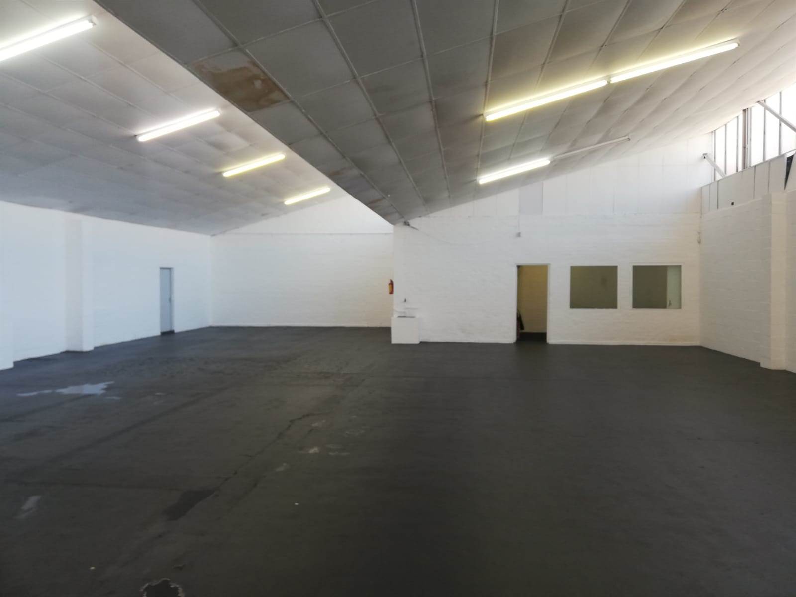 321  m² Industrial space in Maitland photo number 2