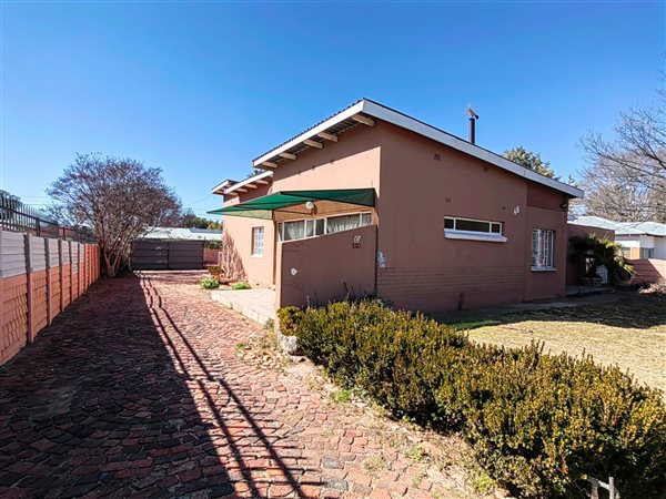 4 Bed House in Potchefstroom Central