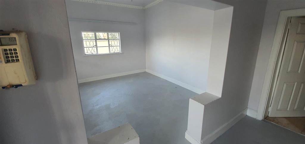 261  m² Office Space in King Williams Town photo number 3