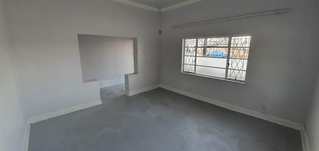 261  m² Office Space in King Williams Town photo number 4