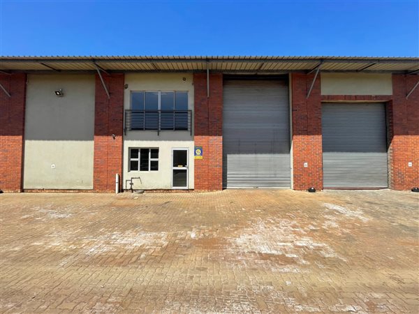 386  m² Industrial space