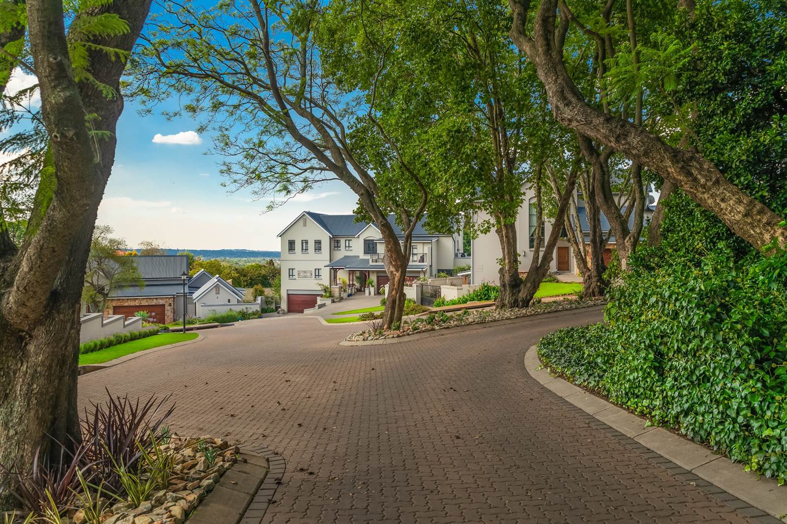 953 m² Land available in Northcliff photo number 5
