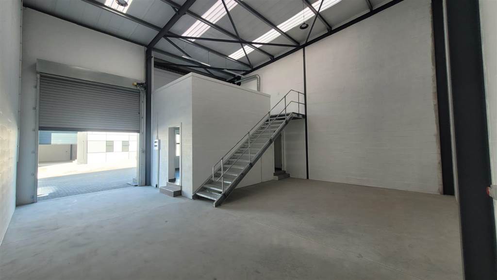132  m² Industrial space in Parklands photo number 5