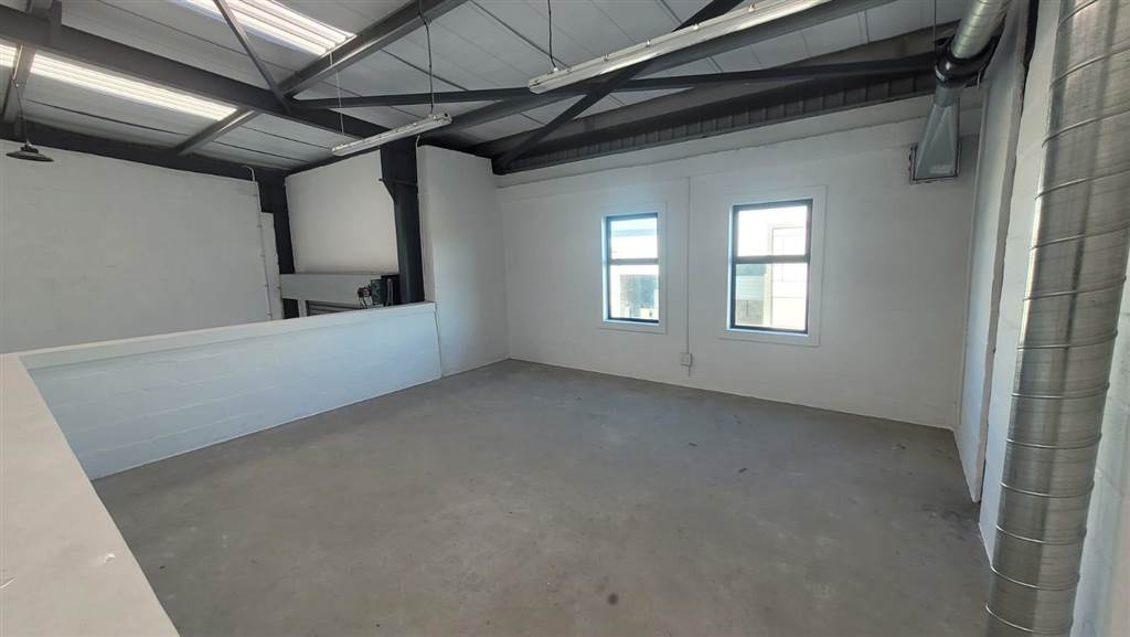 132  m² Industrial space in Parklands photo number 9